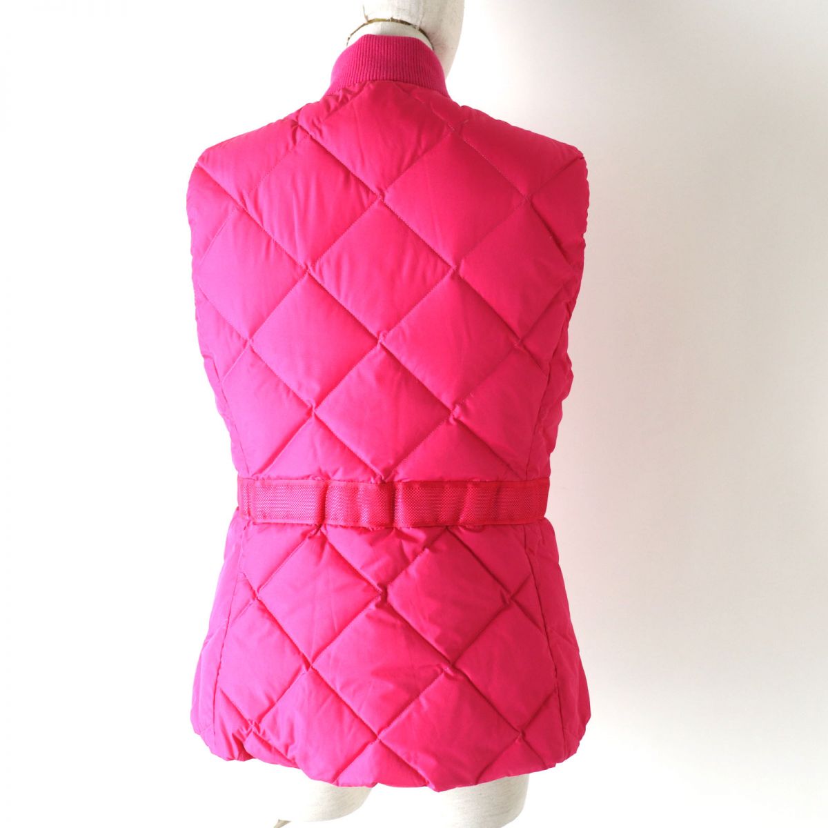 HERMES Best Main: 100% polyester, part: 82% virgin wool, part: 14% polyamide (nylon), part: 4% elastane (polyurethane), part: 57% rayon, 43% polyester Fusha pink<br>La Promenade du Matin/Morning Walk Women 36 Used