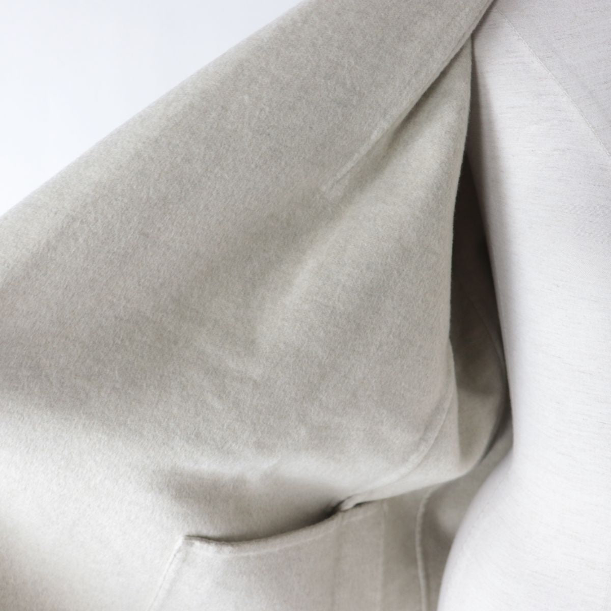 HERMES coat Main: 100% cashmere Light gray Women 36 Used