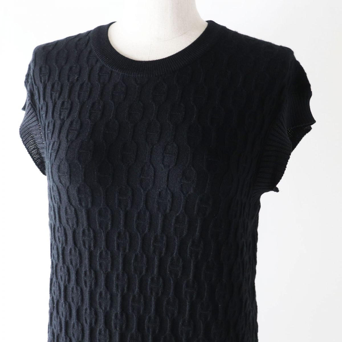 HERMES knit Main: 50% silk, Main: 41% cashmere, Main: 7% nylon, Main: 2% polyurethane black Women 36 Used