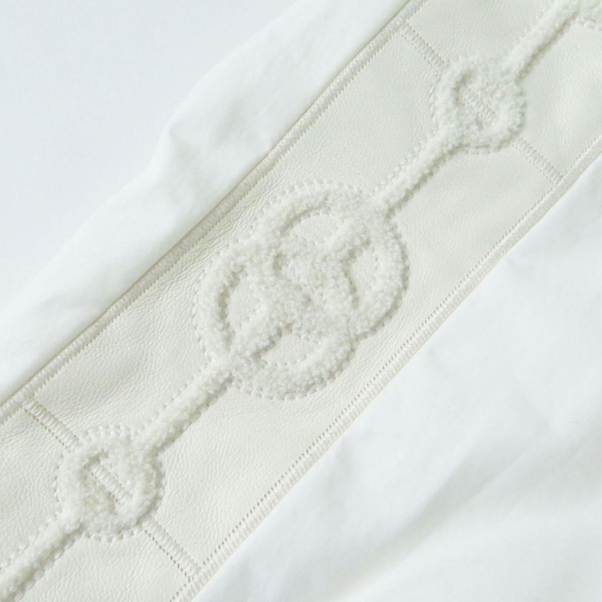 HERMES Blouson Outer: 100% cotton, Leather: Lamb leather, Part: 44% silk, Part: 33% cotton, Part: 21% polyamide (nylon) white Women 38 Used