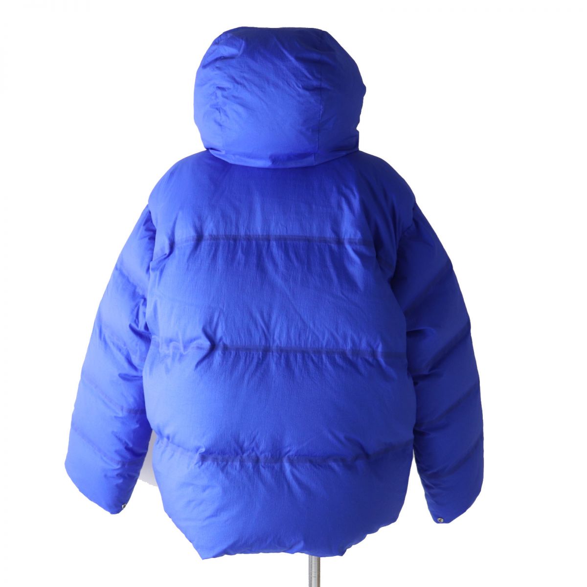 GUCCI Down jacket Outer: 100% nylon, Lining: 100% nylon, Part: polyurethane, Filling: 80% down, Filling: 20% feather, Part: 100% polyester Outer: Blue<br>Lining: Orange Women M Used