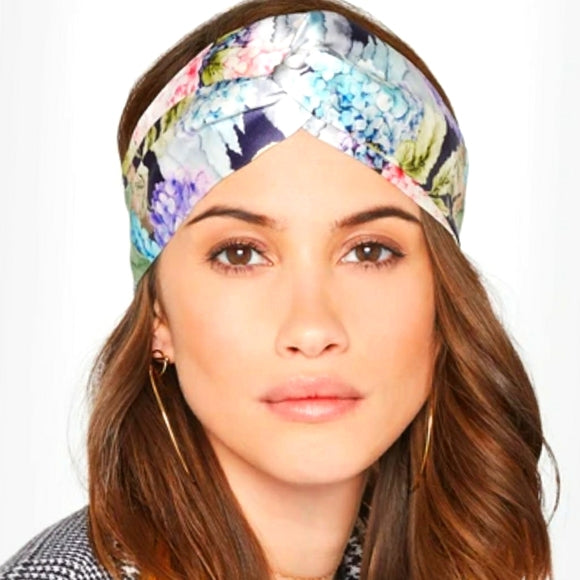 Gucci Hortensin Duchesse Floral Headband in Blue