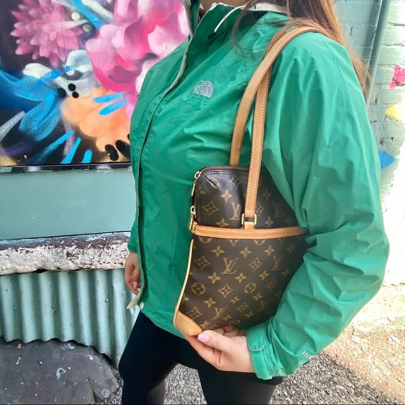 LOUIS VUITTON Coussin shoulder bag TWS pop