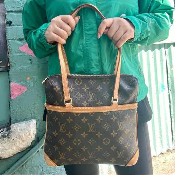 LOUIS VUITTON Coussin shoulder bag TWS pop