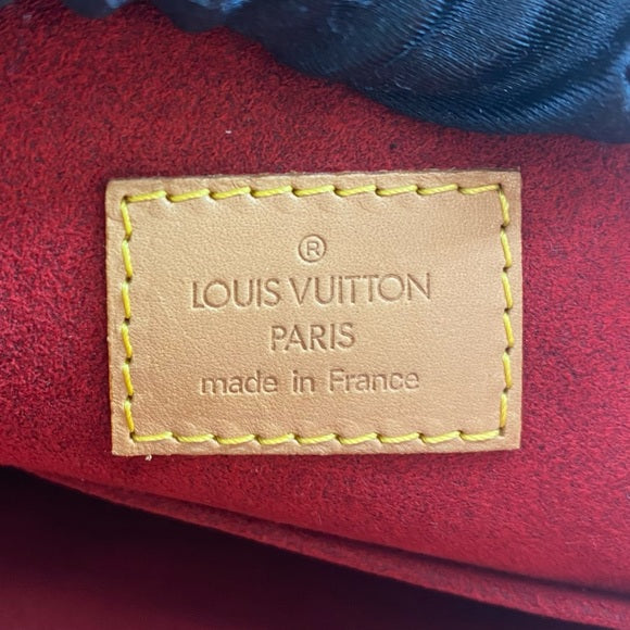 LOUIS VUITTON Coussin shoulder bag TWS pop