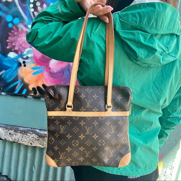 LOUIS VUITTON Coussin shoulder bag TWS pop