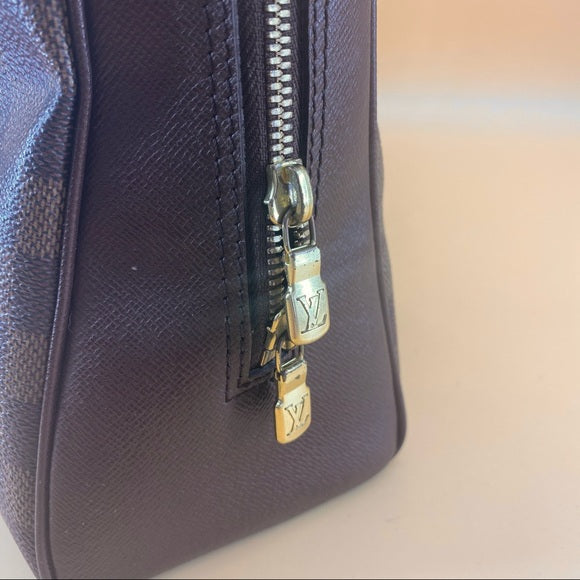 LOUIS VUITTON Damier handbag