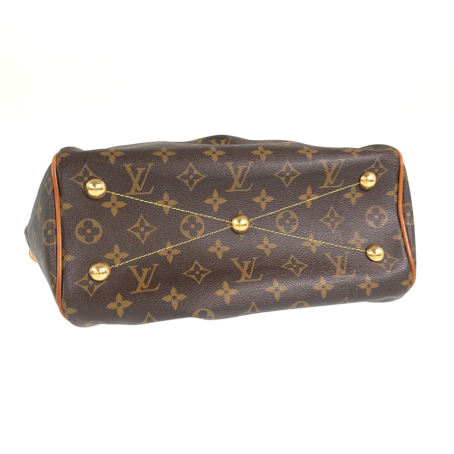 LOUIS VUITTON Handbag