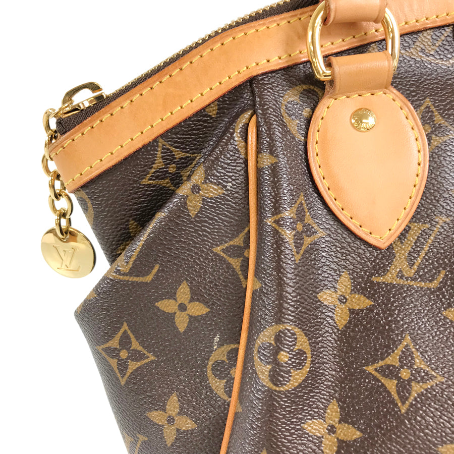 LOUIS VUITTON Handbag