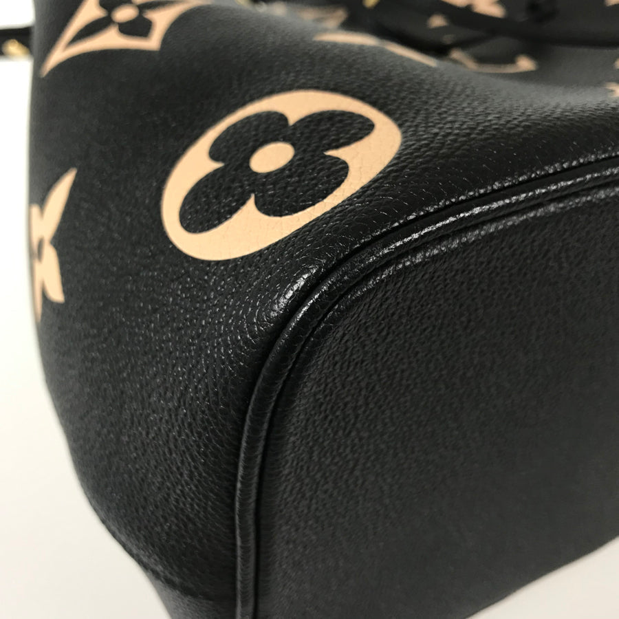 LOUIS VUITTON Bicolor Monogram Empreinte Neo Noe MM M45497 Hand bag
