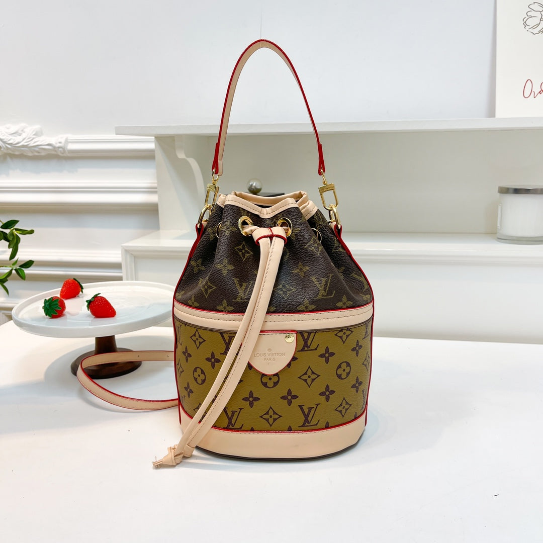 Louis vuitton handbag