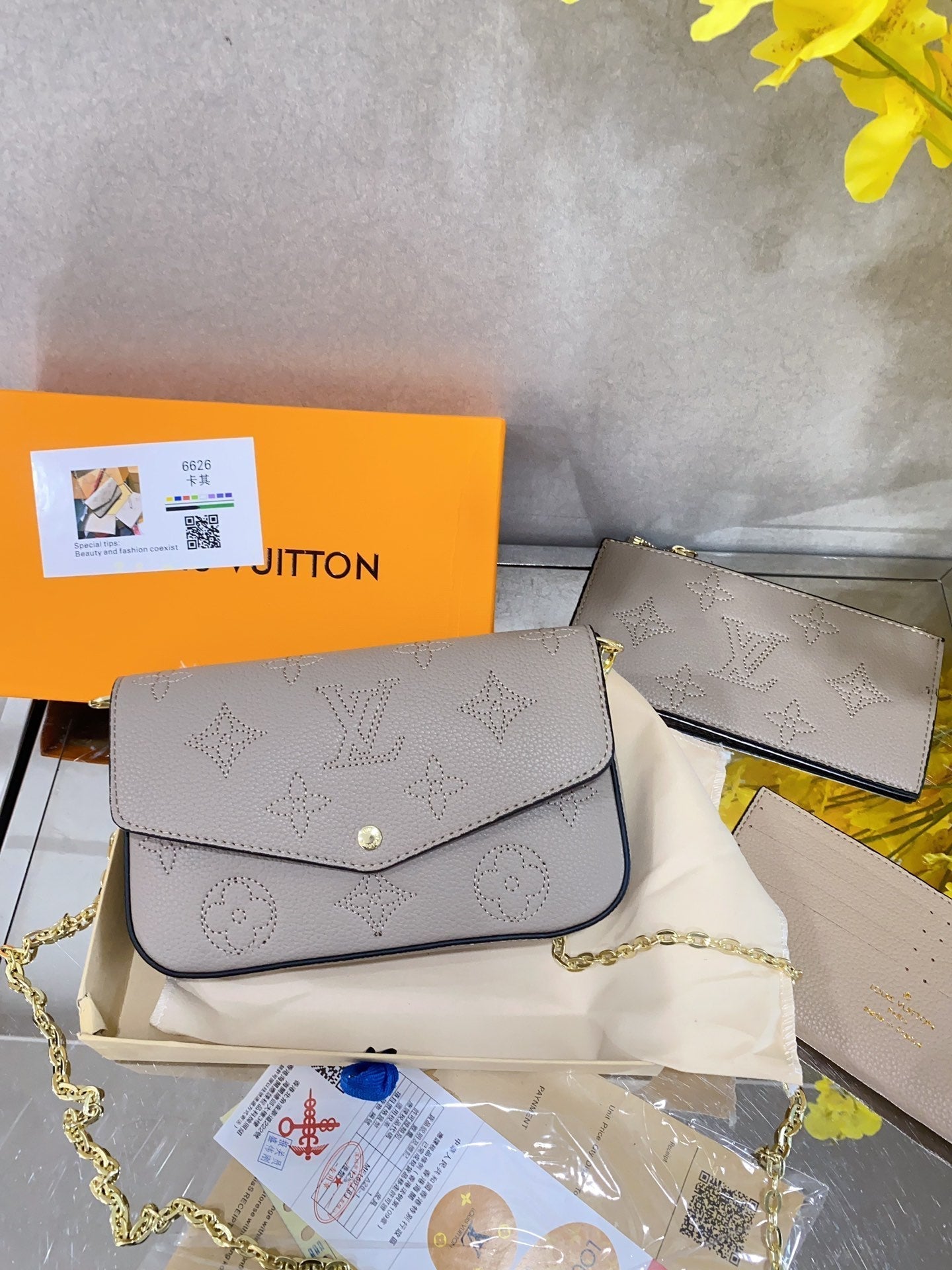 Louis vuitton handbag