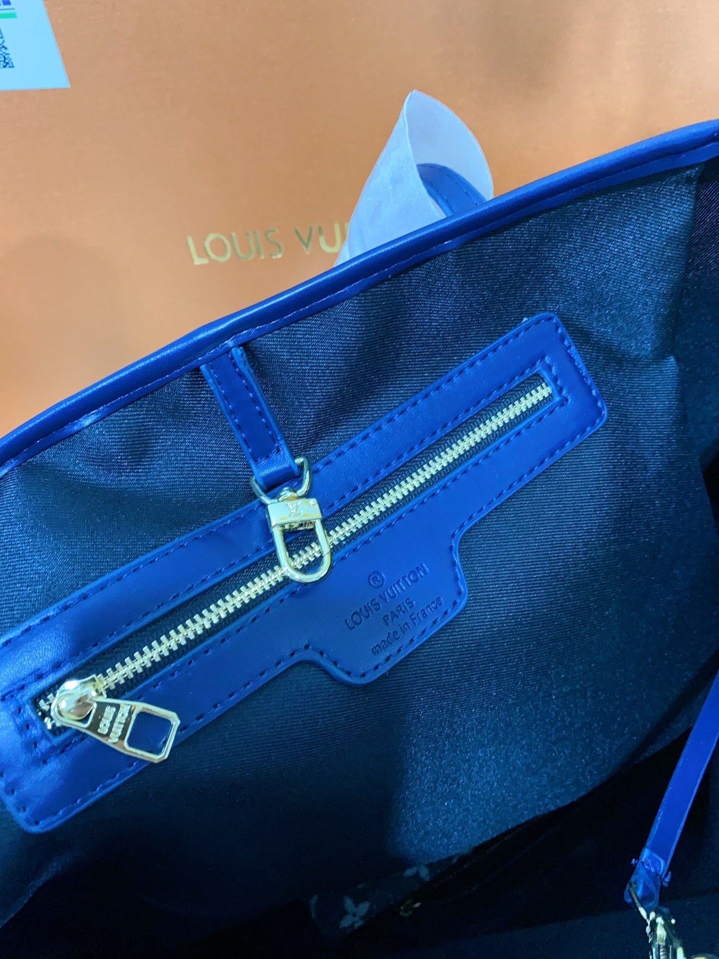 Louis vuitton handbag