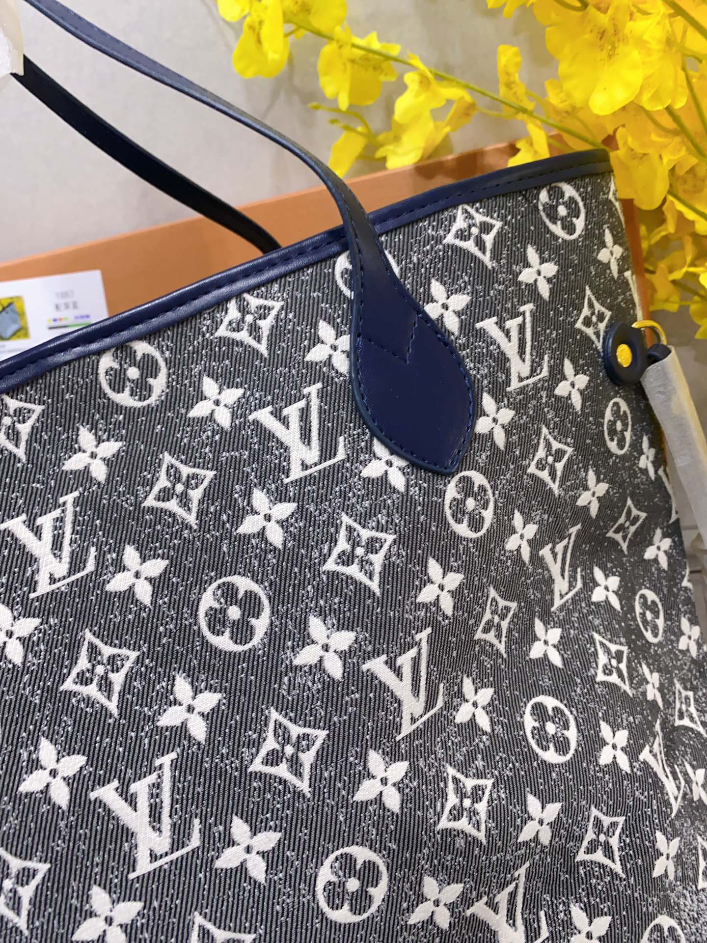 Louis vuitton handbag