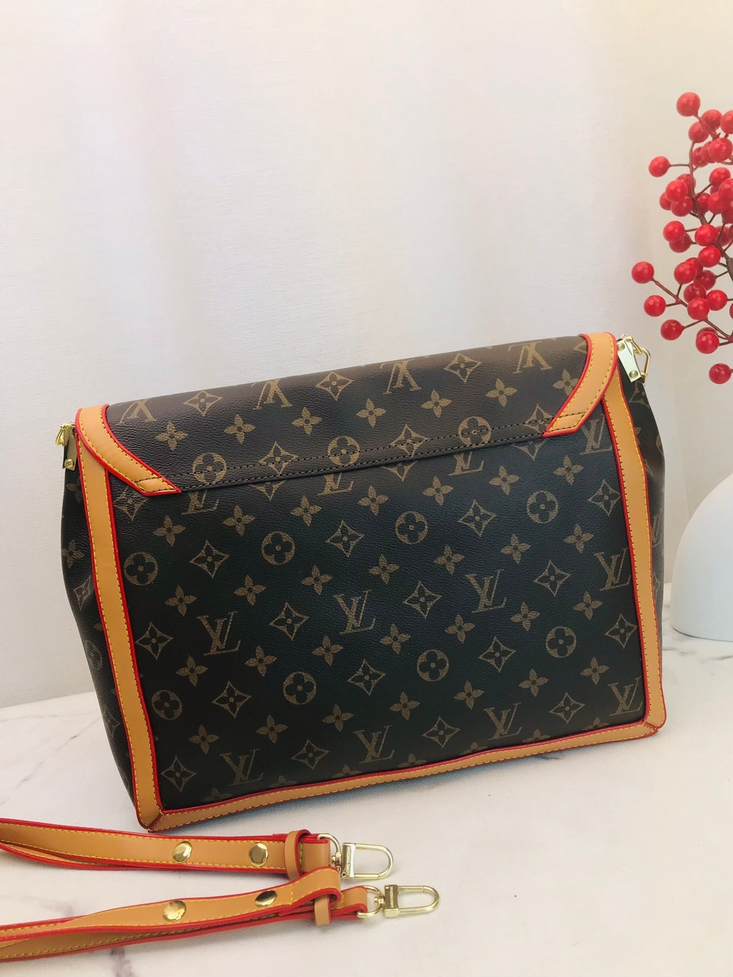 Louis vuitton handbag
