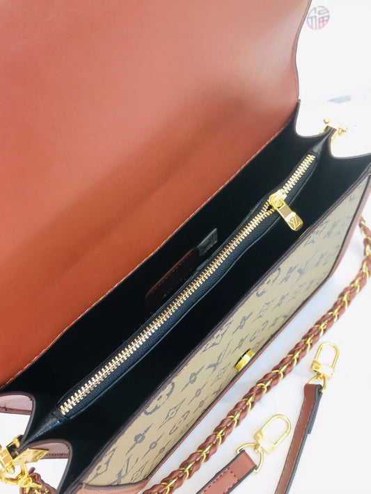 Louis vuitton handbag