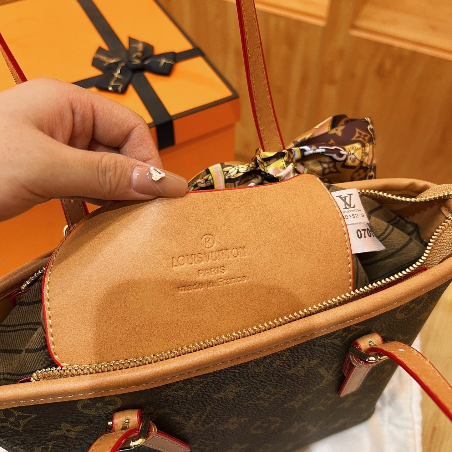 Louis vuitton handbag
