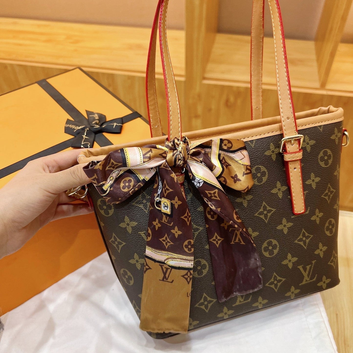 Louis vuitton handbag