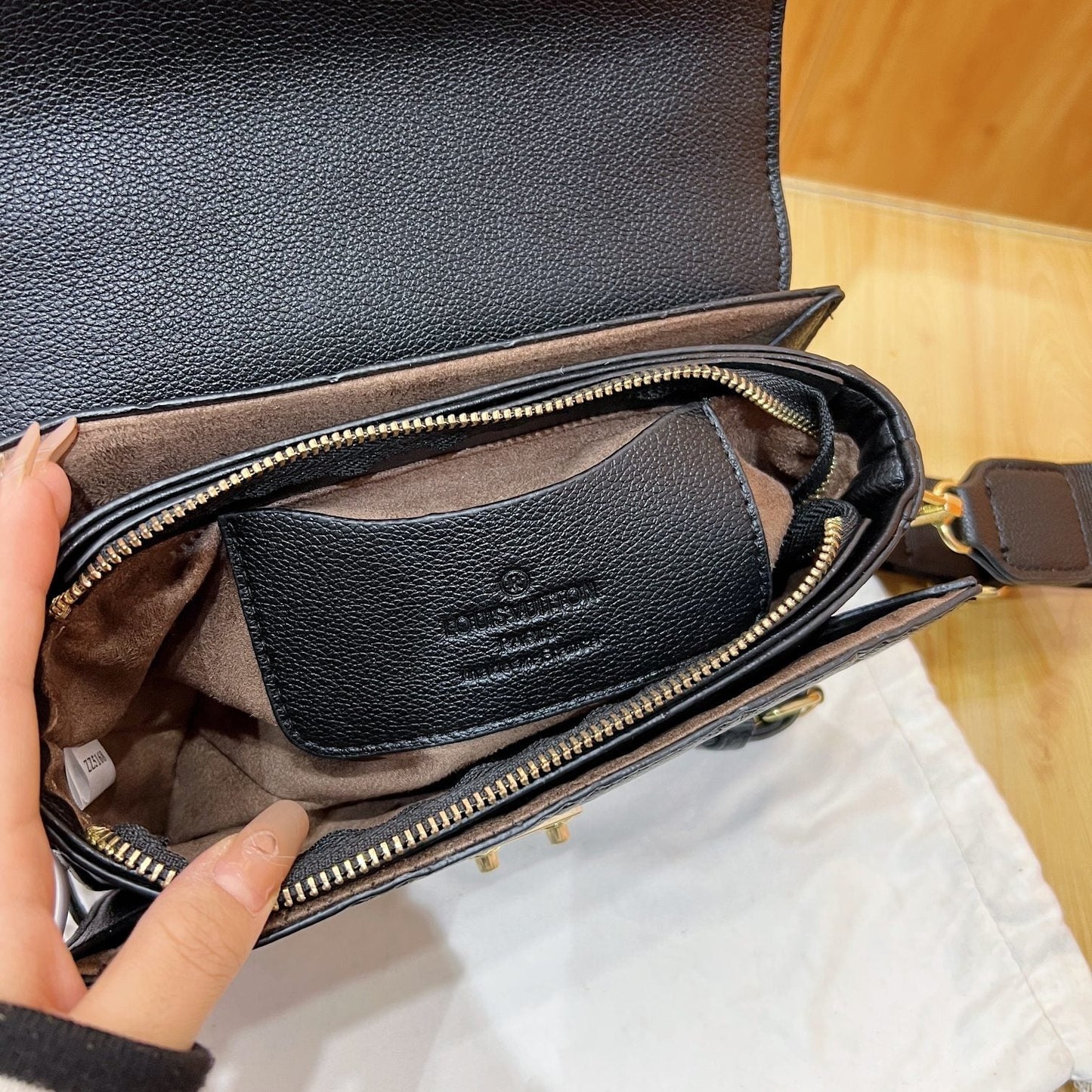 Louis vuitton handbag