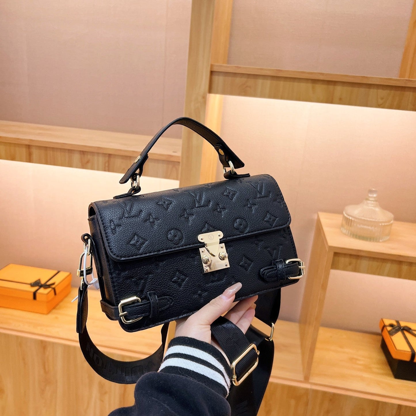 Louis vuitton handbag