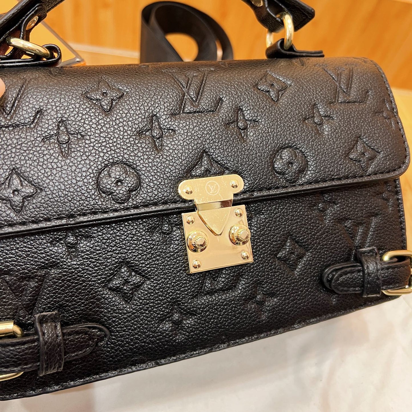 Louis vuitton handbag