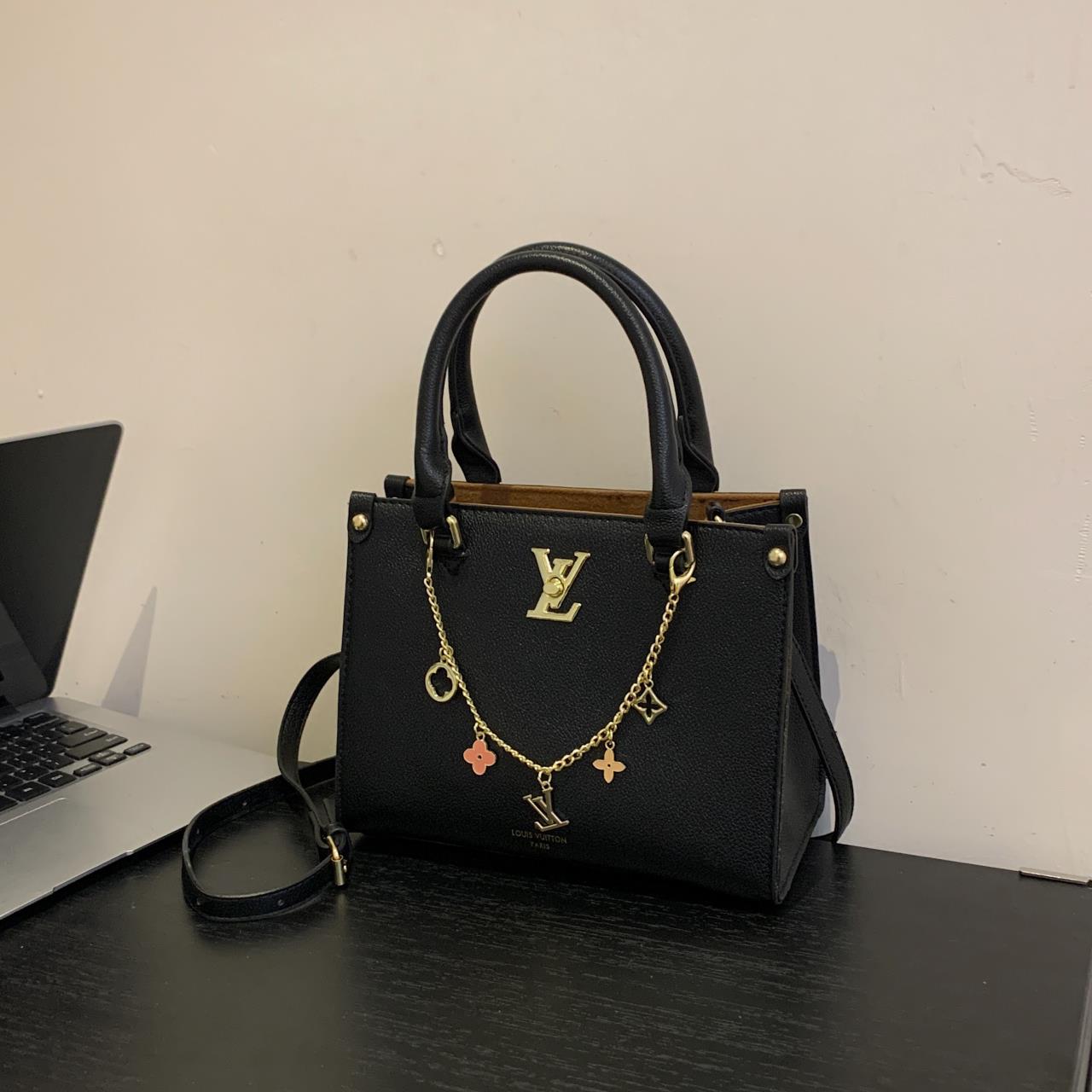 Louis vuitton handbag