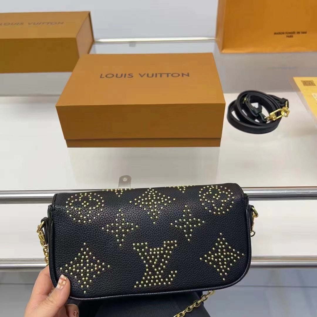 Louis vuitton handbag