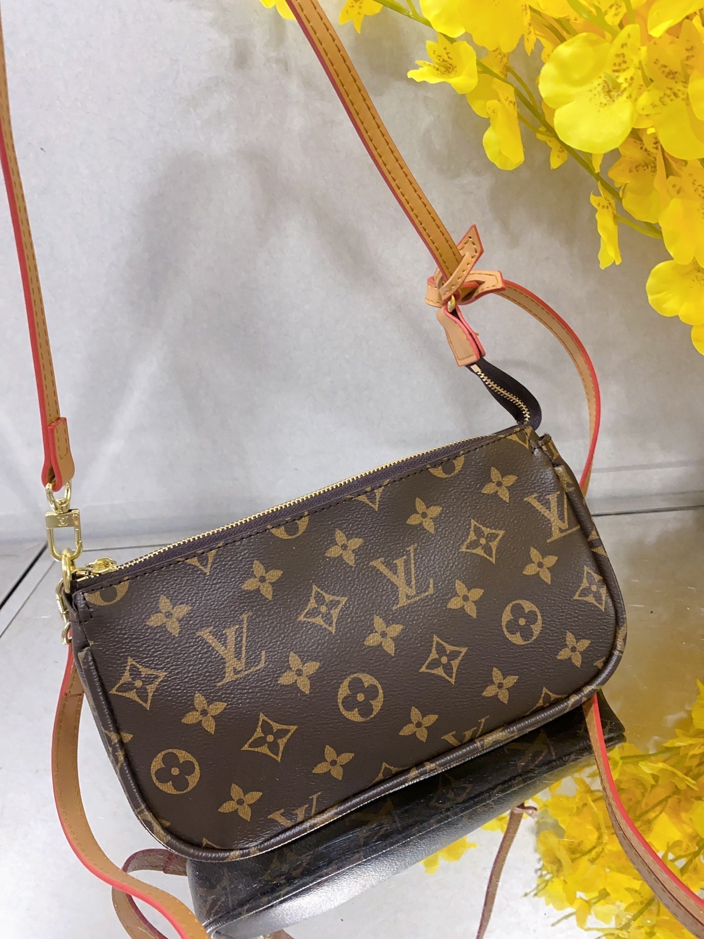 Louis vuitton handbag