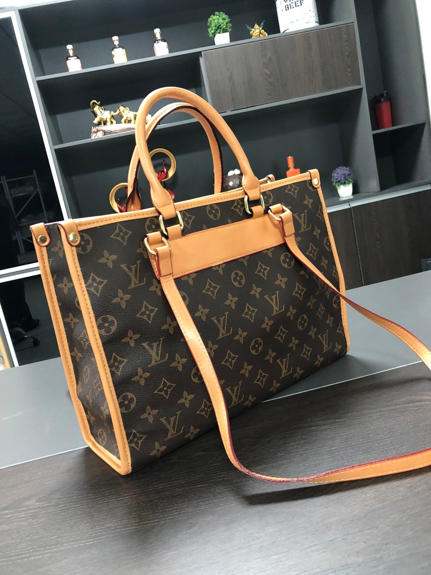 Louis vuitton handbag