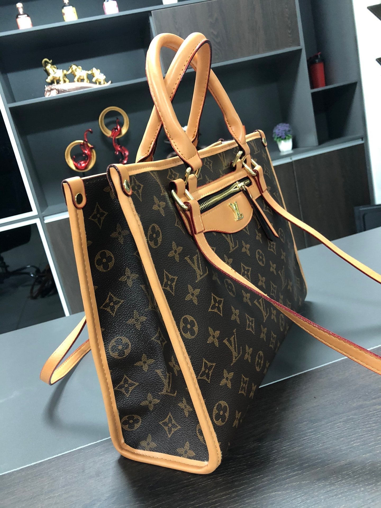 Louis vuitton handbag
