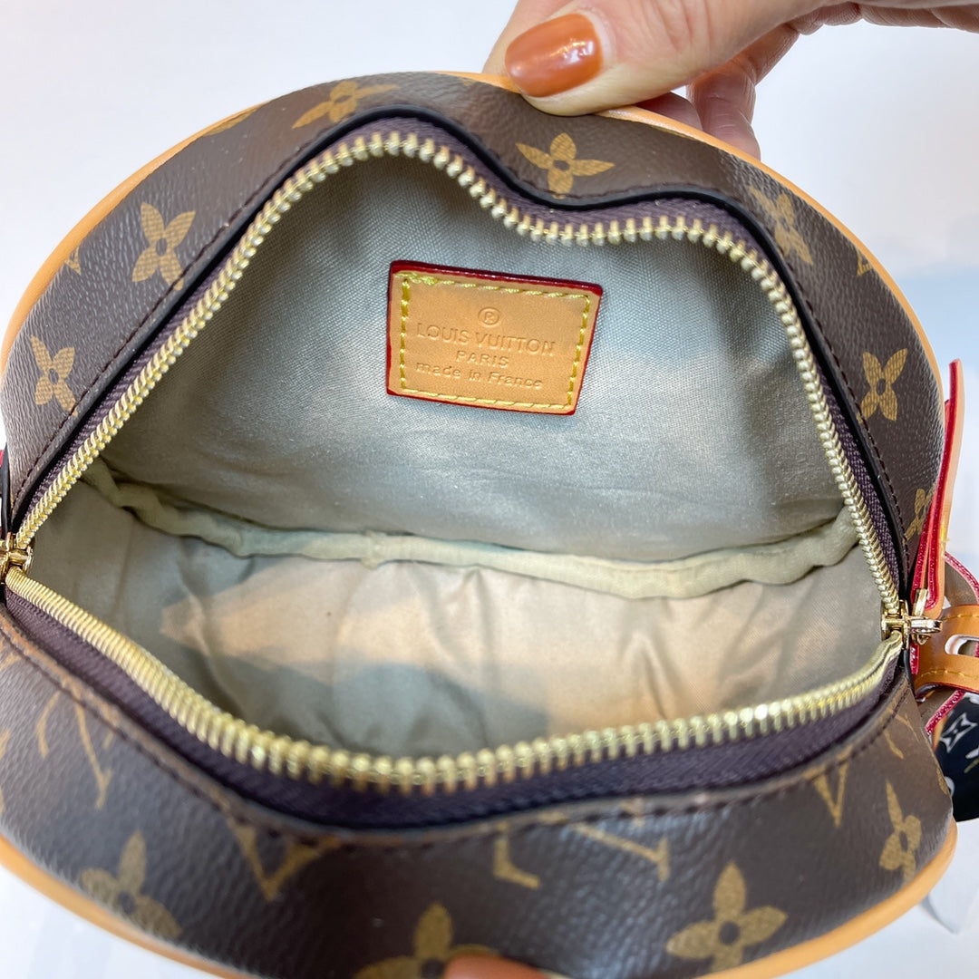 Louis vuitton handbag