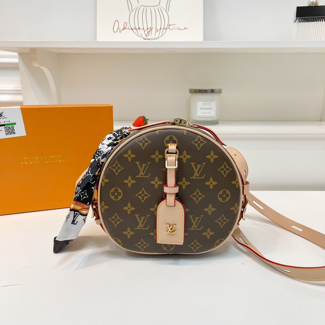 Louis vuitton handbag
