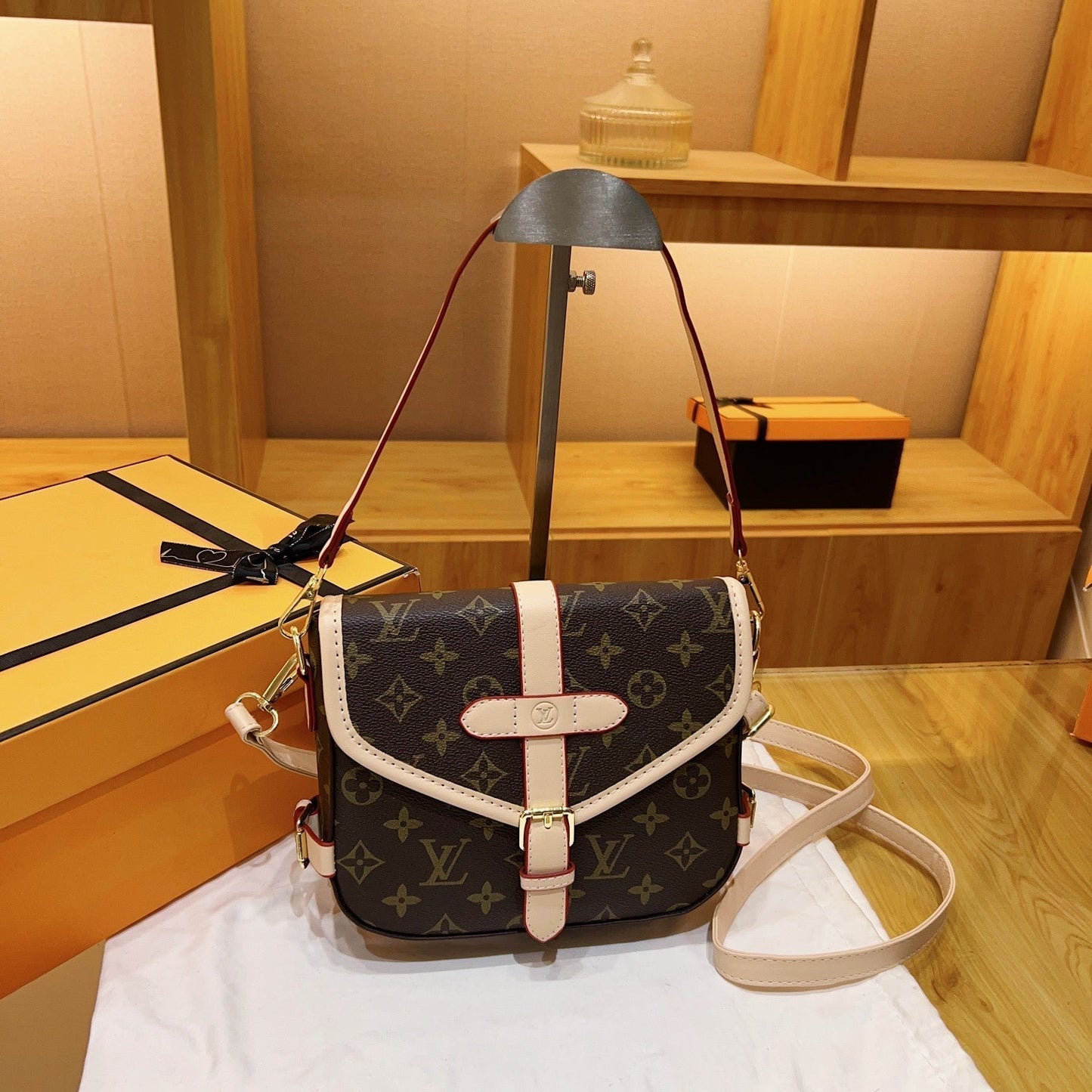 Louis vuitton handbag
