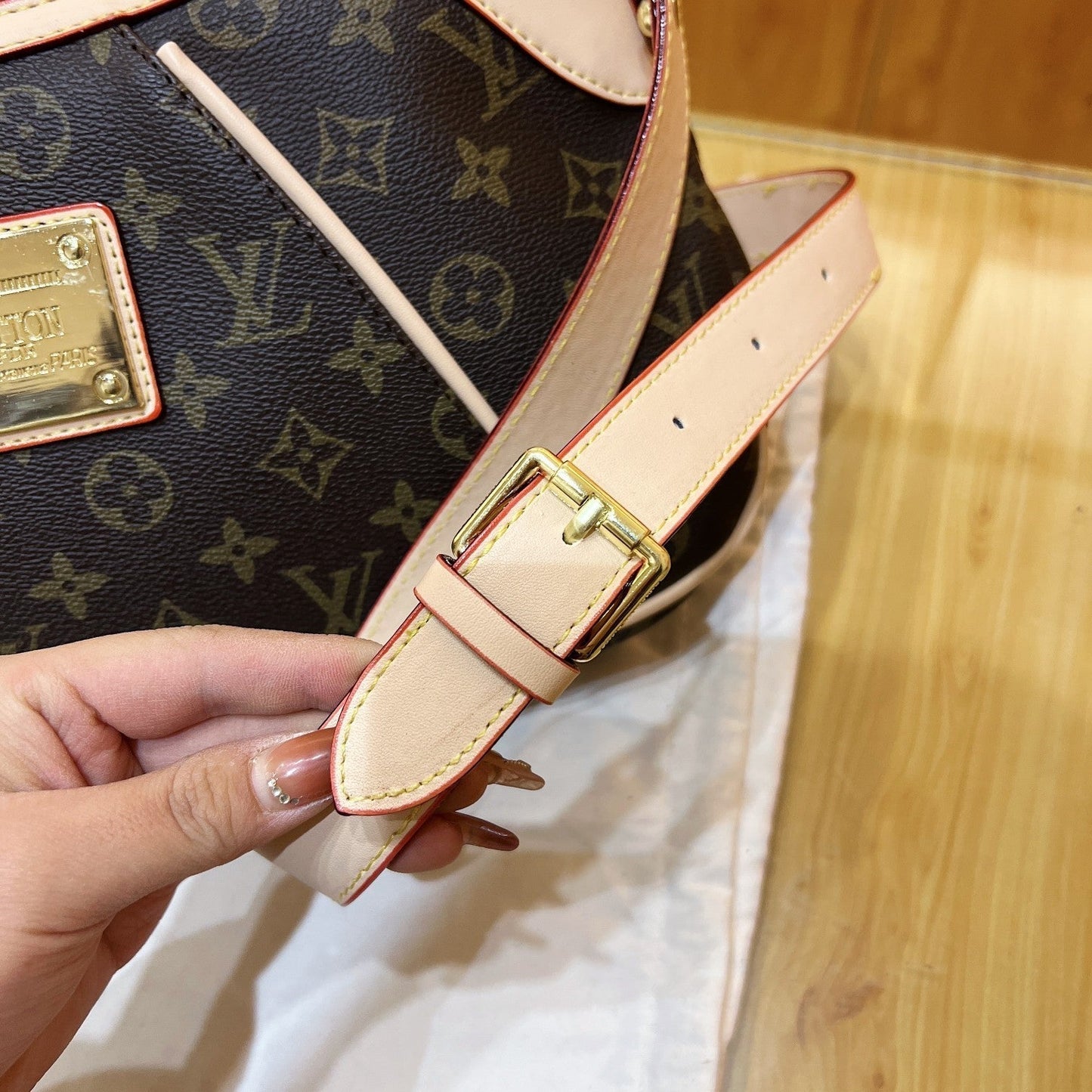 Louis vuitton handbag