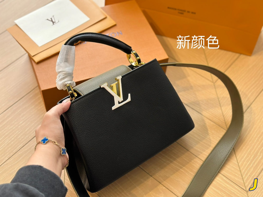 Louis Vuitton Capucines Handbag( 27cm)
