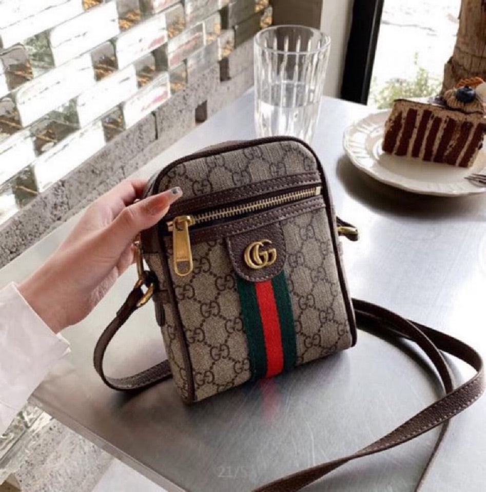 Gucci Handbags (unisex) For men