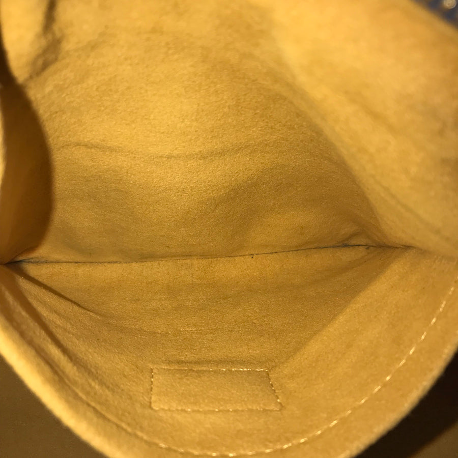 LOUIS VUITTON Handbag