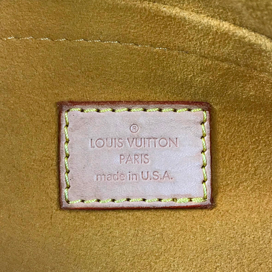 LOUIS VUITTON Handbag