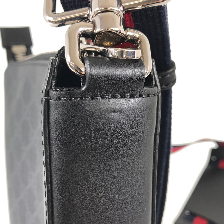 GUCCI GG Supreme 523599 Shoulder bag