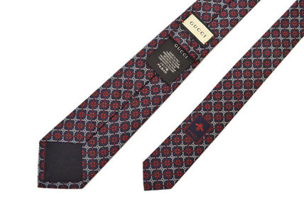 Gucci Navy Silk Tie with Red Diamonds and Interlocking GG