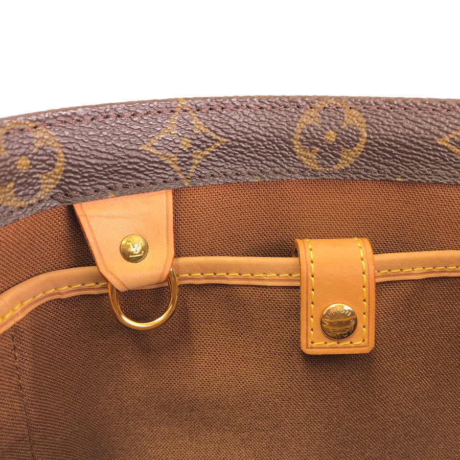 LOUIS VUITTON Handbag