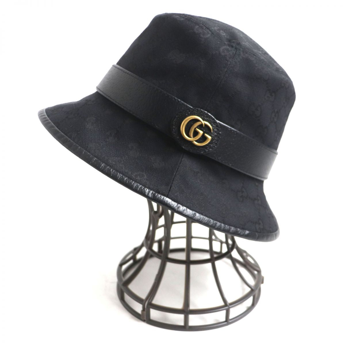 GUCCI hat Outer: 68% polyester, Outer: 16% cotton, Outer: 16% nylon, Lining: 50% rayon, Lining: 50% cotton Main: Black<br>Metal: Gold mens 58 Used