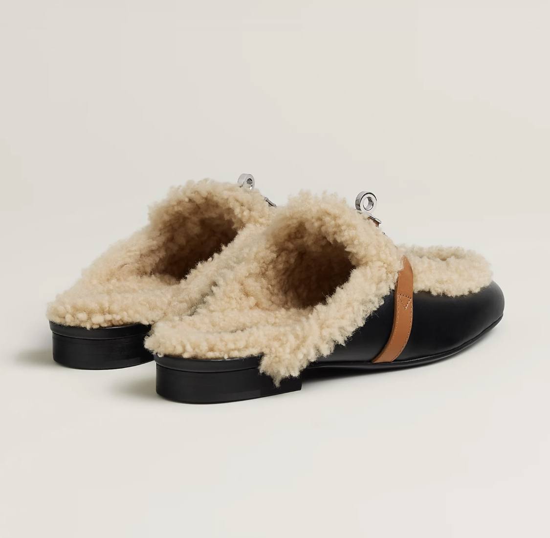 Hermes Oz mules in naturel