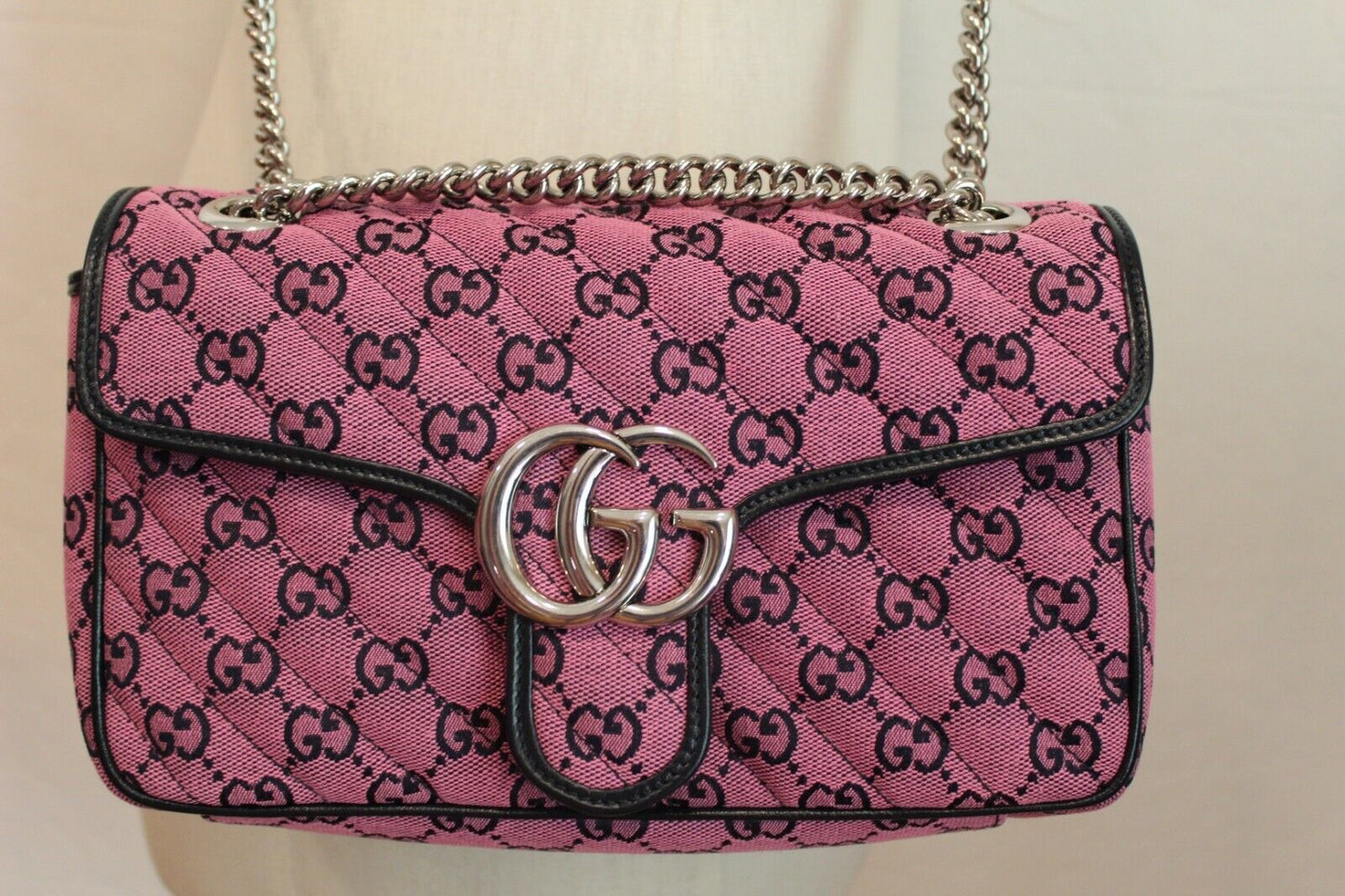 Gucci GG Marmont Shoulder Bag in Pink with Real ation Certificate
