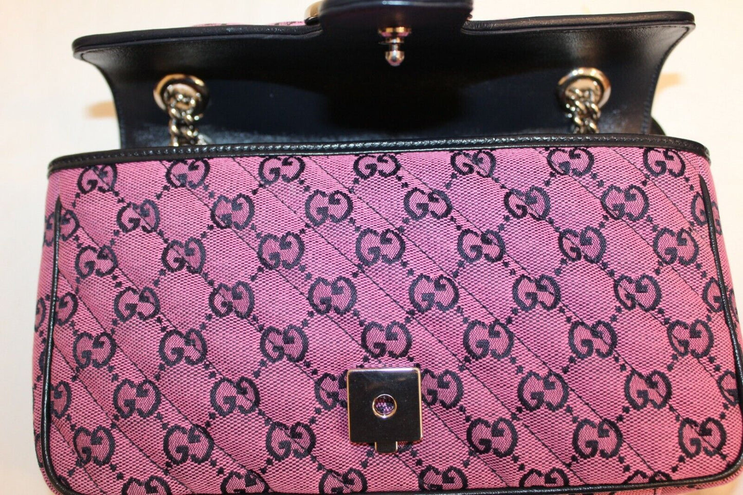 Gucci GG Marmont Shoulder Bag in Pink with Real ation Certificate
