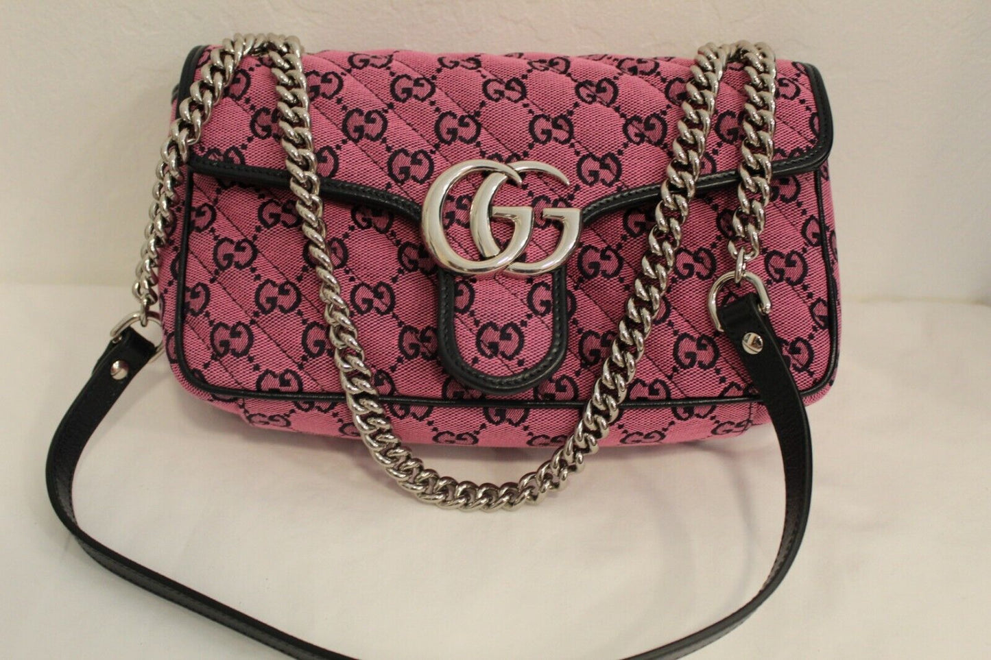 Gucci GG Marmont Shoulder Bag in Pink with Real ation Certificate