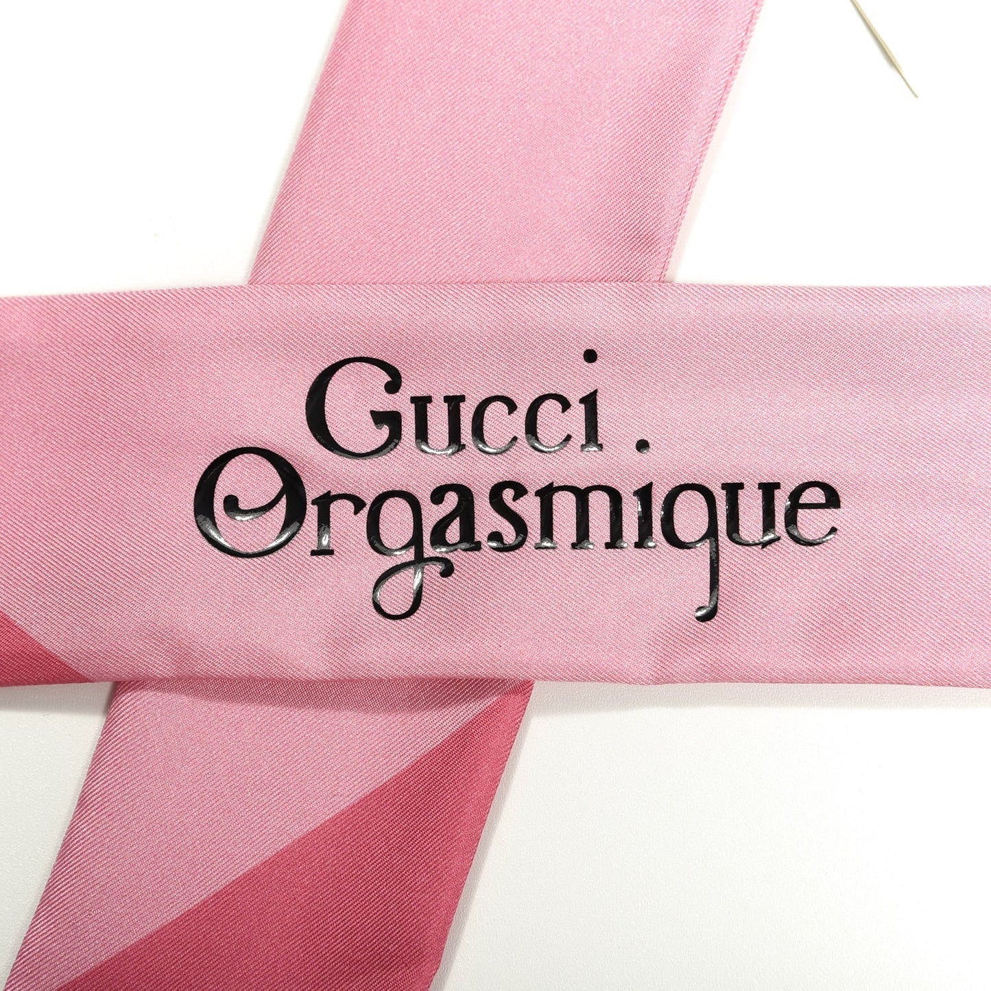 GUCCI Silk Orgasmique Neck Bow Twill Pink