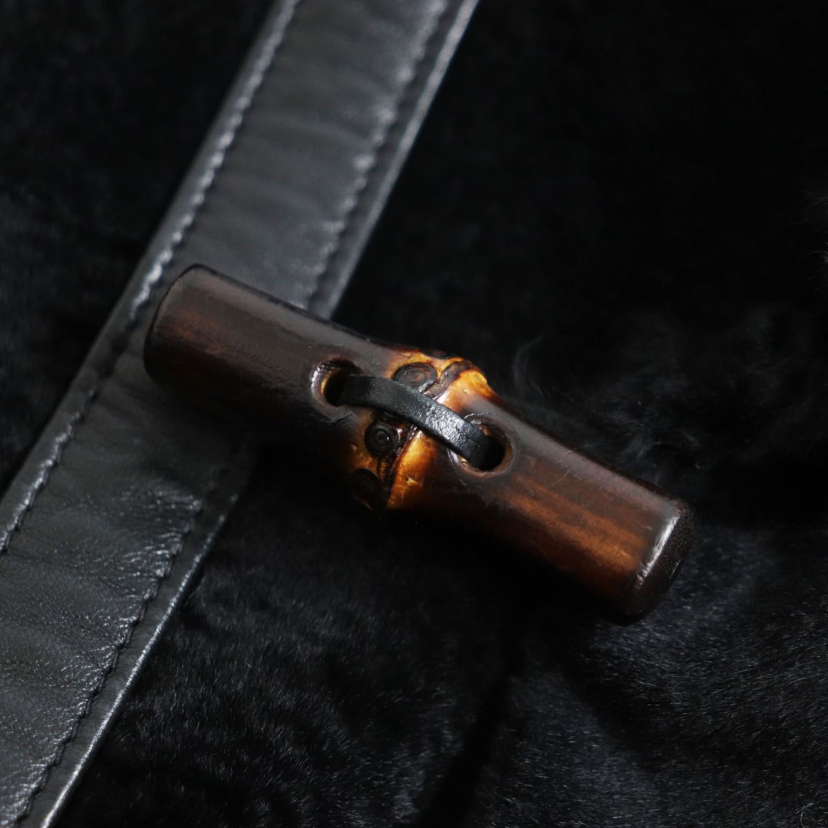 GUCCI Duffel coat Outer: Kangaroo, Part: Cowhide, Lining: 100% Alpaca, Sleeve Lining: 58% Rayon, Sleeve Lining: 42% Silk black mens 46 Used