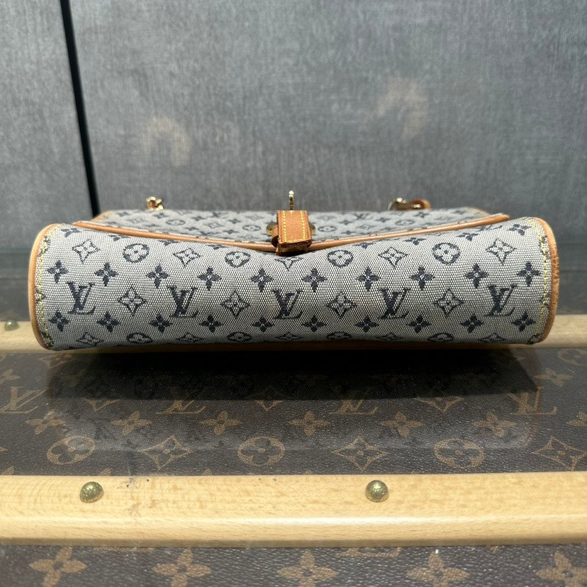Louis Vuitton Denim Monogram Blue Crossbody Bag 23x17x6cm
