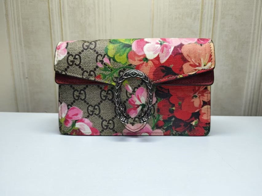 Gucci Floral GG Supreme Wallet On Chain Multicolor